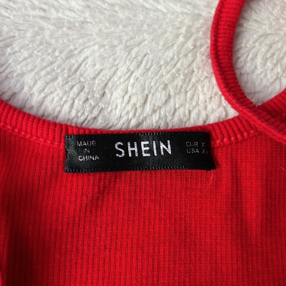 red tank top - Picture 2 of 2